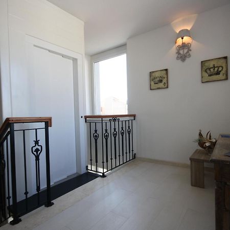 Le Residenze Del Centro Aparthotel Олбия Екстериор снимка