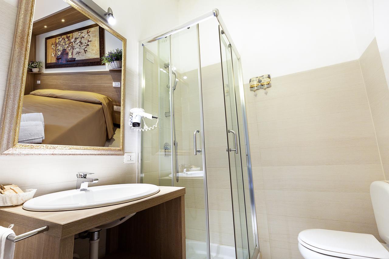 Le Residenze Del Centro Aparthotel Олбия Екстериор снимка