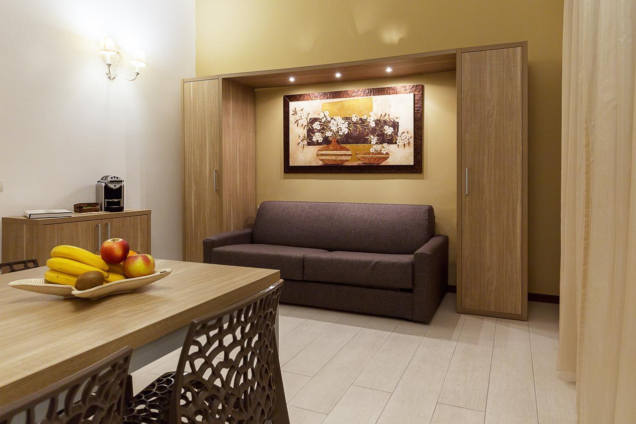 Le Residenze Del Centro Aparthotel Олбия Екстериор снимка